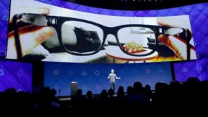 Facebook e Luxottica: arrivano gli smartglasses firmati RayBan